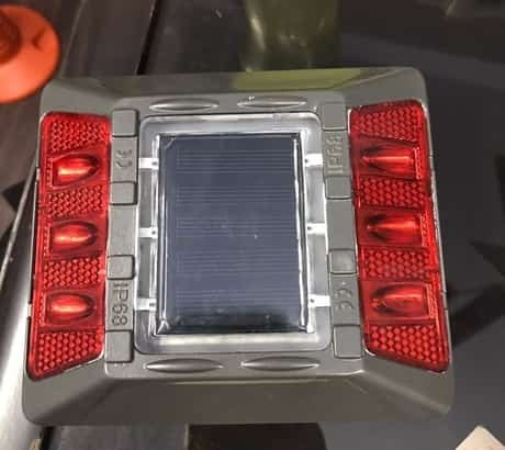 SOLAR ROAD STUD WITH SHANK